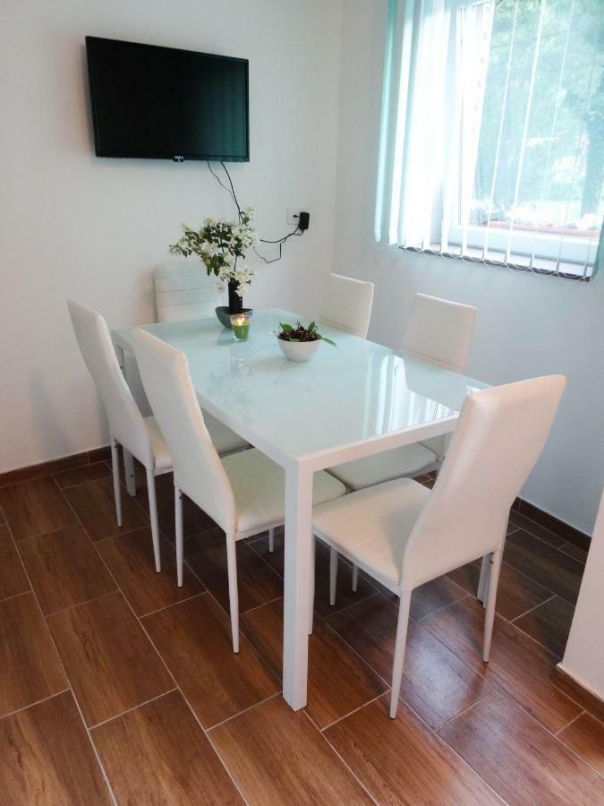 Apartman Sara vl. Franjo Klasić Apartment Krapina Bagian luar foto